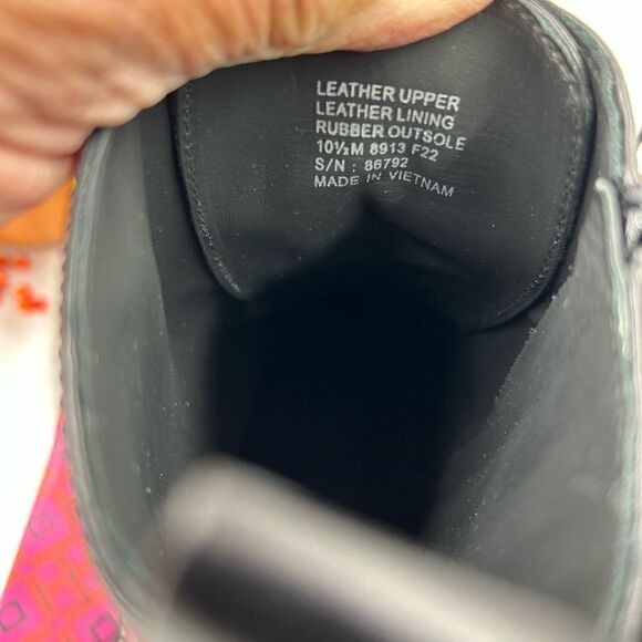 SOLD!!    Women’s Tory Burch, 50mm leather lug sole lace up boots, size 10.5. - Picture 5 of 11